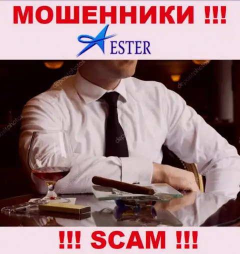 Кто конкретно управляет интернет махинаторами Ester Holdings Inc неизвестно